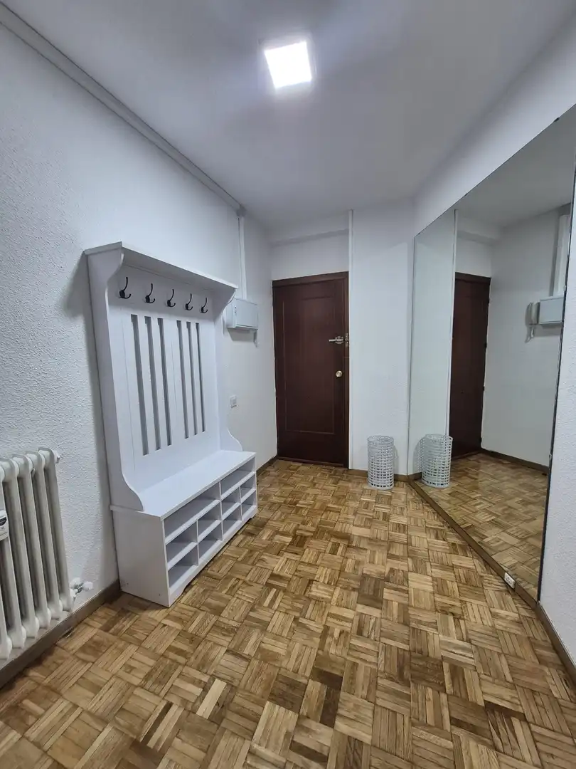 Habitación 100 m², Ávila