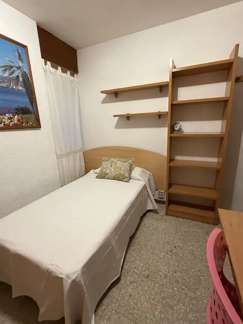 Habitación 100 m², Barbastro