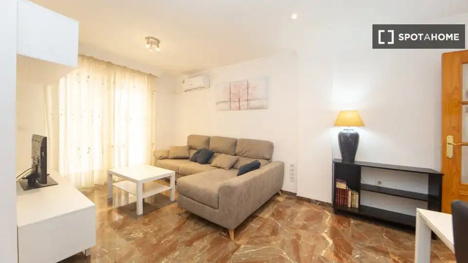 Habitación 92 m², Granada