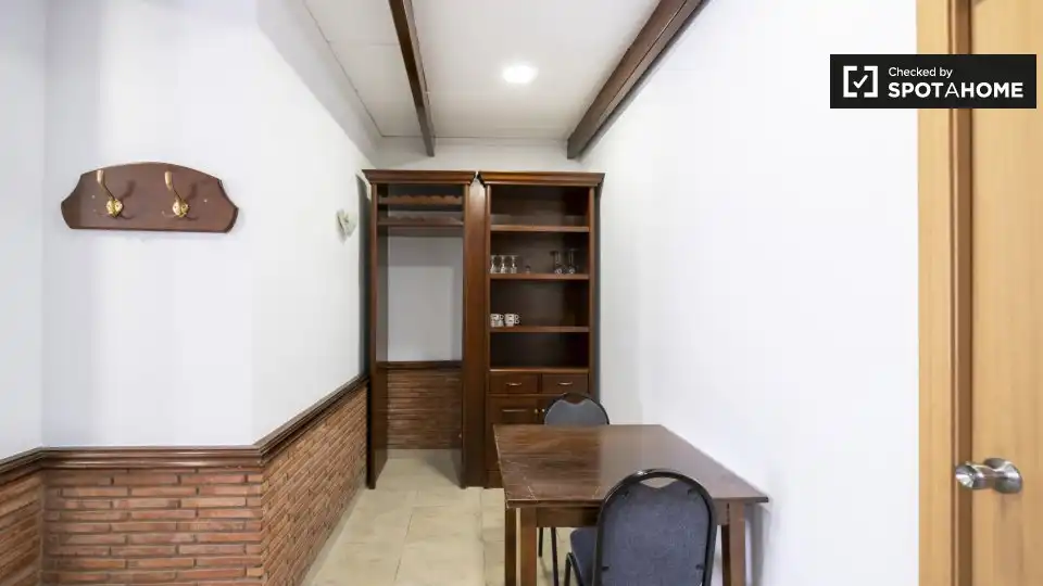 Habitació de lloguer, Sagunt