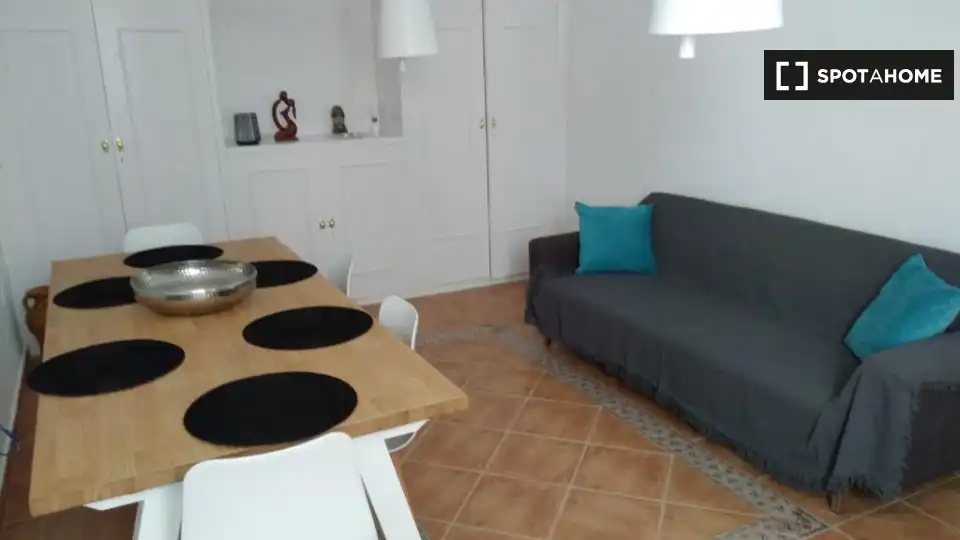Habitación 104 m², Almería