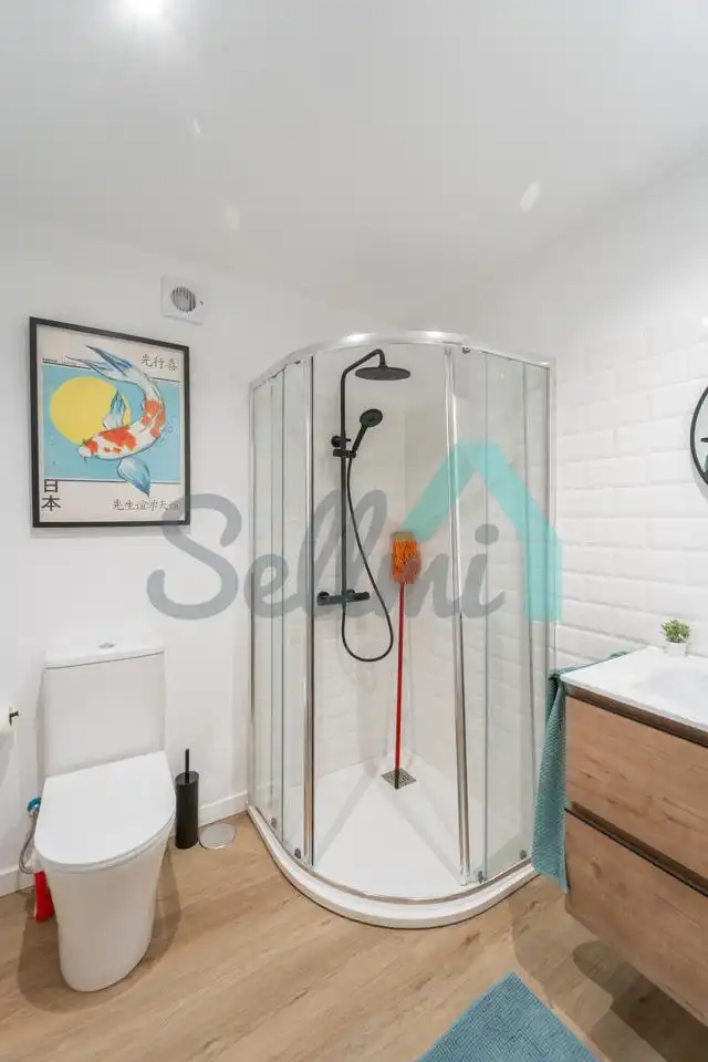 Piso de 81 m² en Oviedo