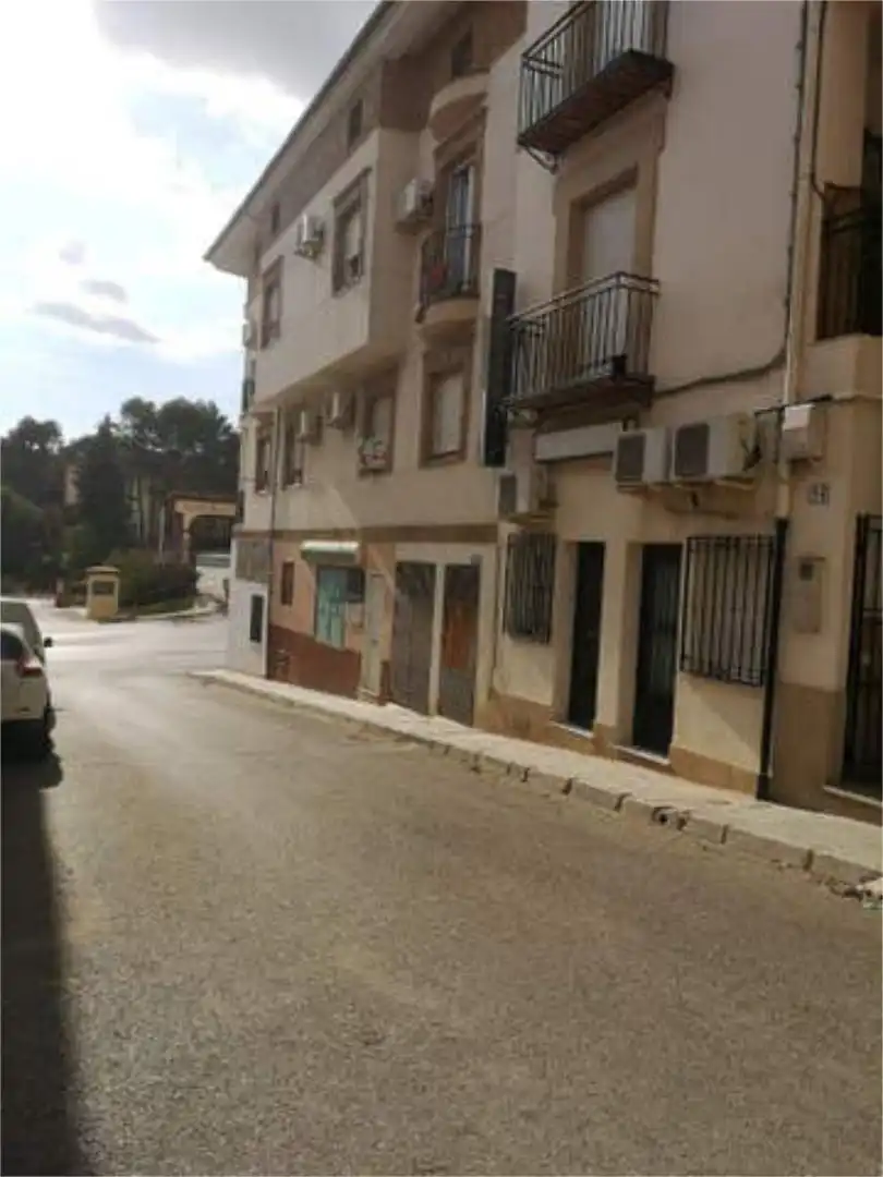 Piso de 100 m² en Baeza
