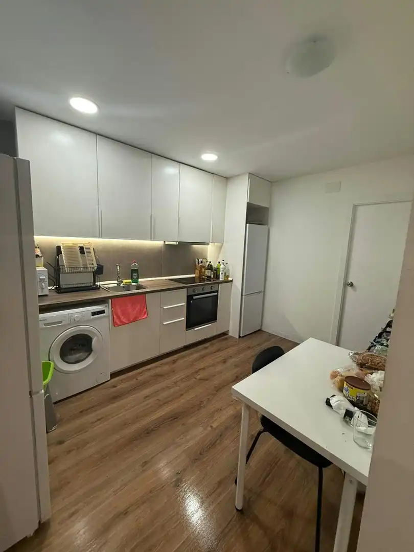 Habitación 100 m², Badalona