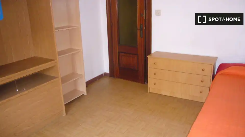 Habitación en alquiler, Oviedo