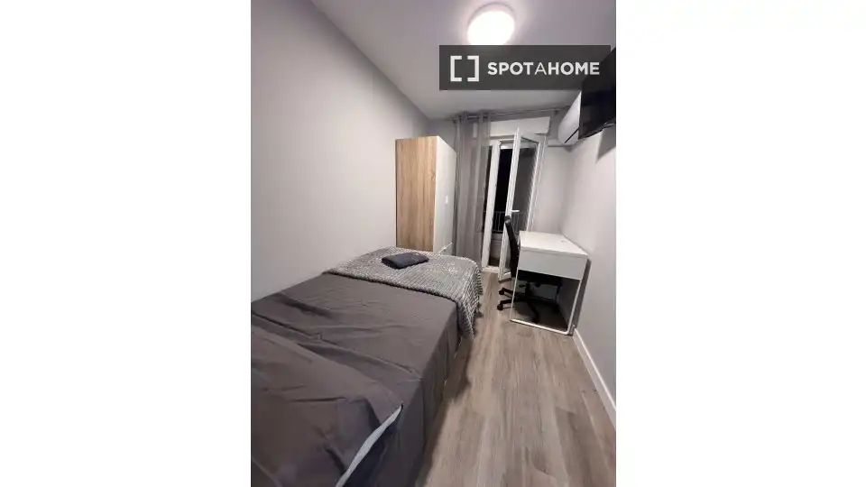 Habitación 100 m², Valencia