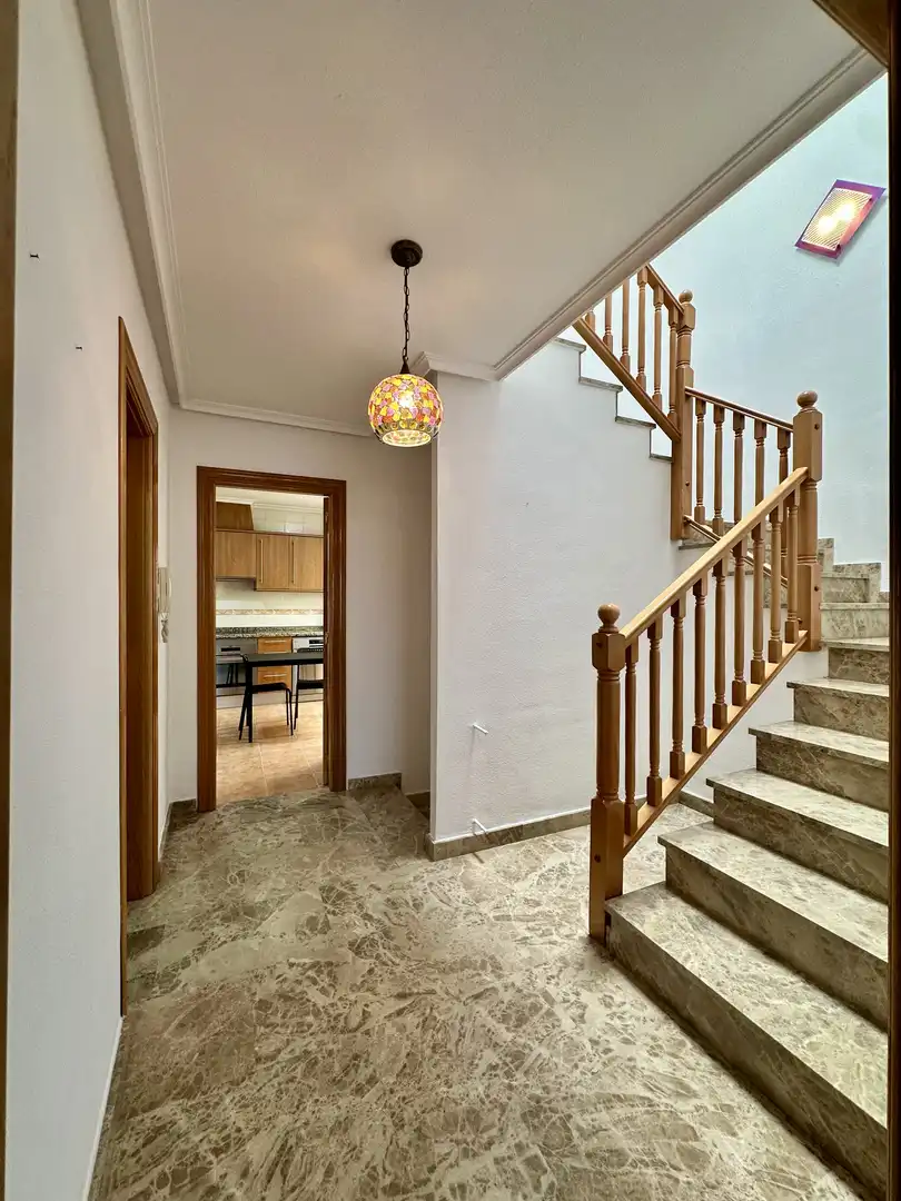 Casa de 180 m² en Aspe