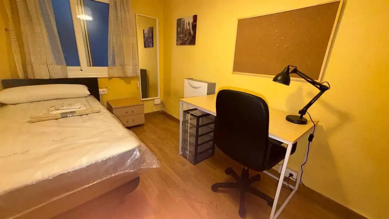 Piso de 95 m² en Ourense