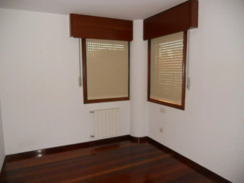 Piso de 100 m² en Santiago de Compostela