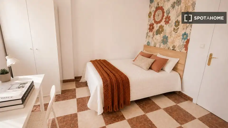 Habitación 86 m², Sevilla