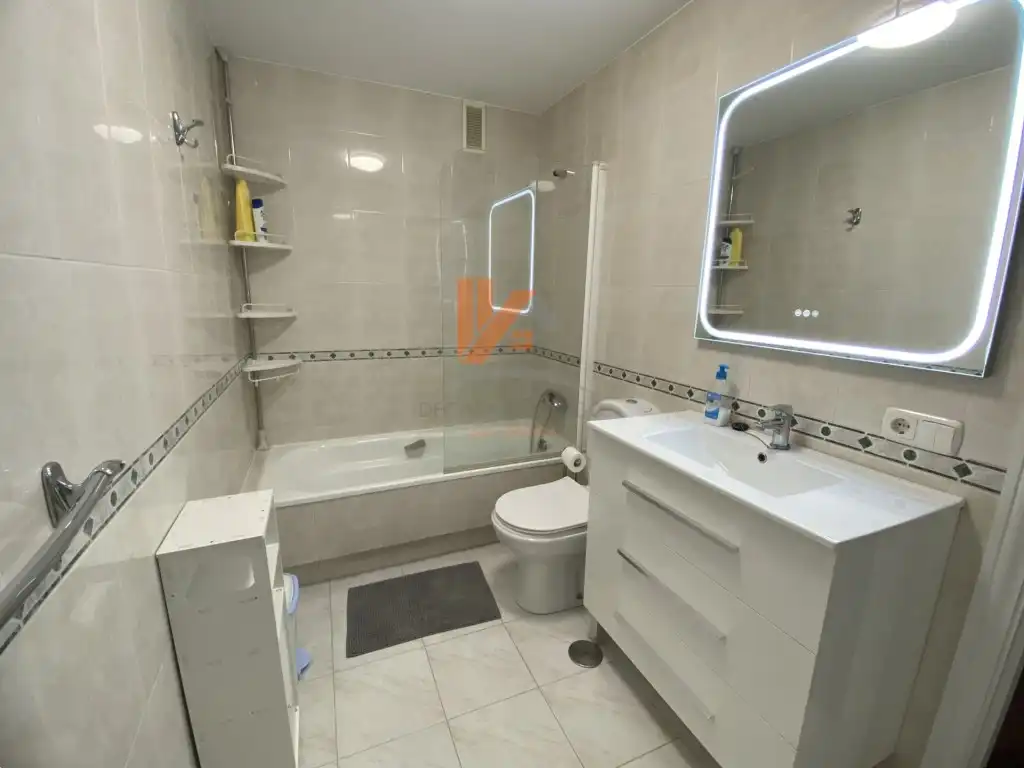 Piso de 130 m² en Santiago de Compostela