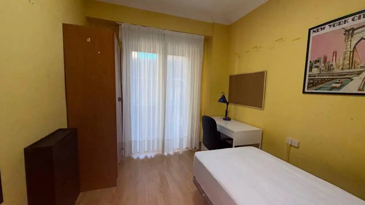 Piso de 95 m² en Ourense