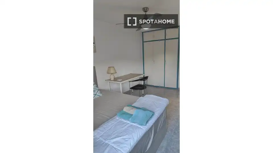 Chambre à louer, Valence
