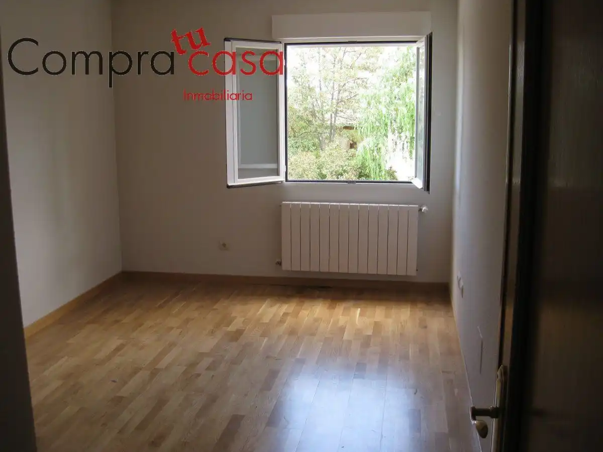 Casa de 210 m² en Revenga