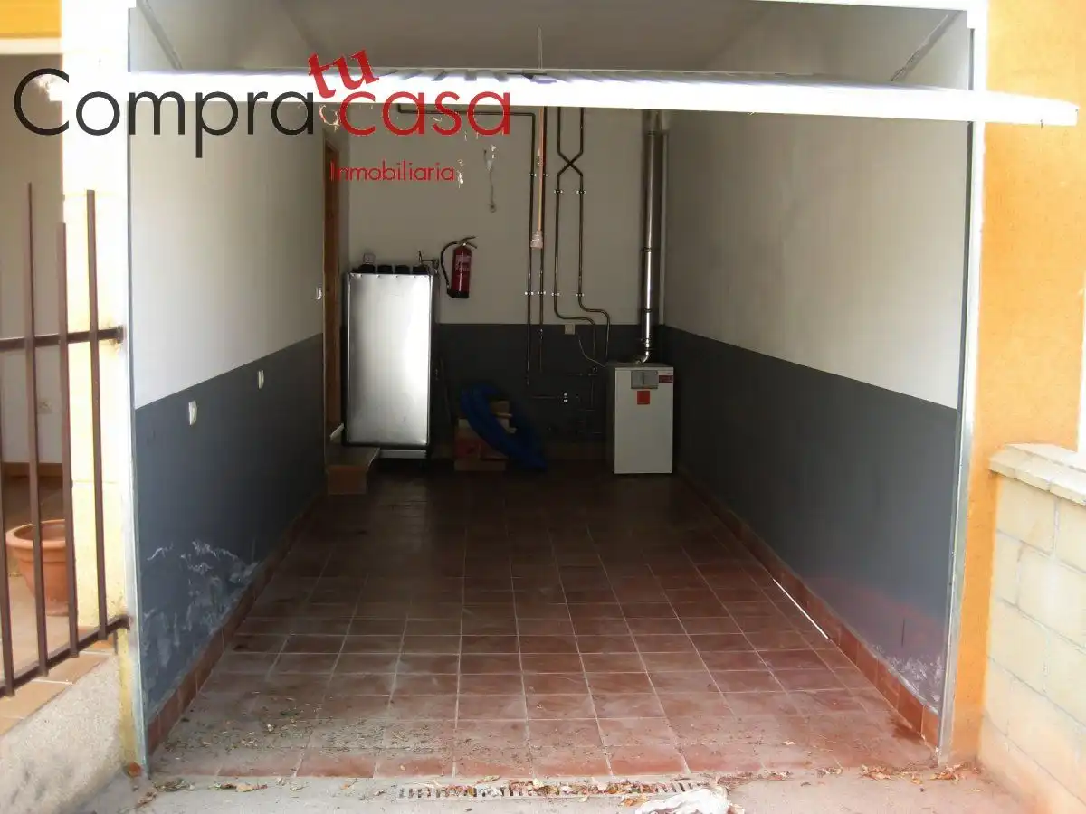 Casa de 210 m² en Revenga
