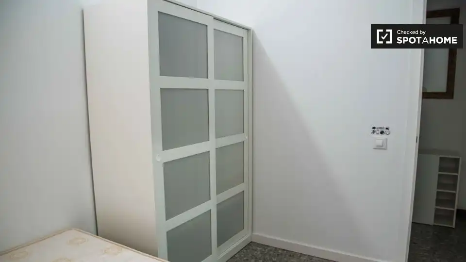 Habitación 300 m², Valencia