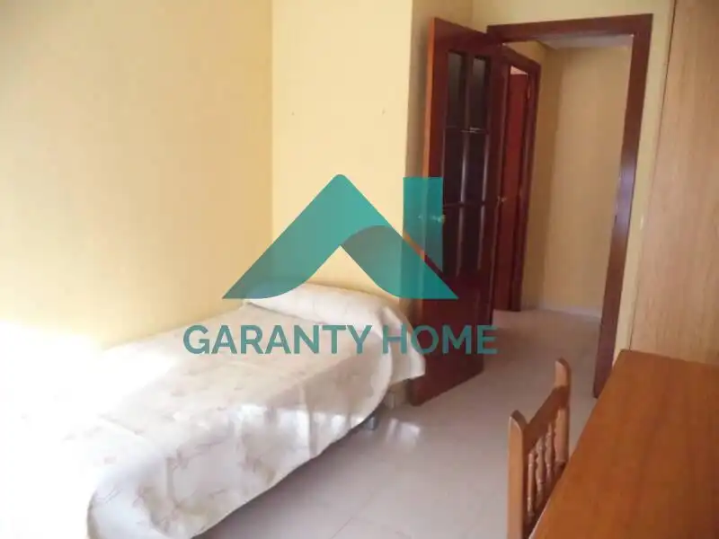 Piso de 80 m² en Cáceres