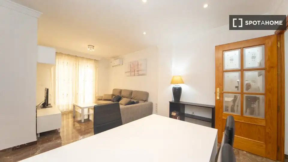 Habitación 92 m², Granada
