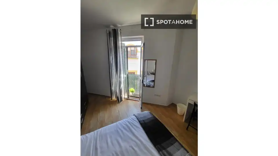Habitación 63 m², Sevilla