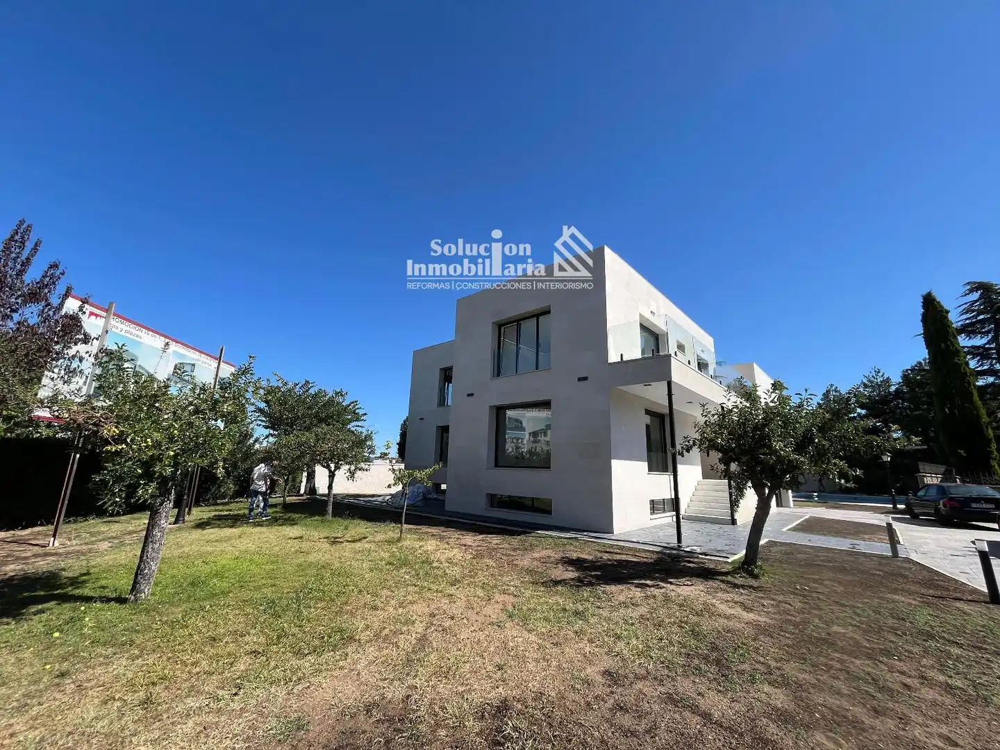Pis de 500 m² a Villamayor