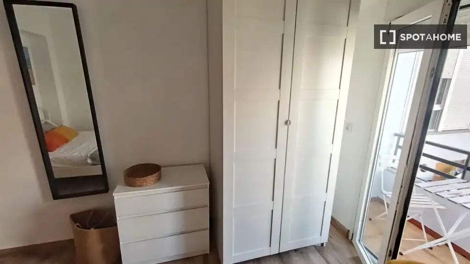Habitación 78 m², Almería