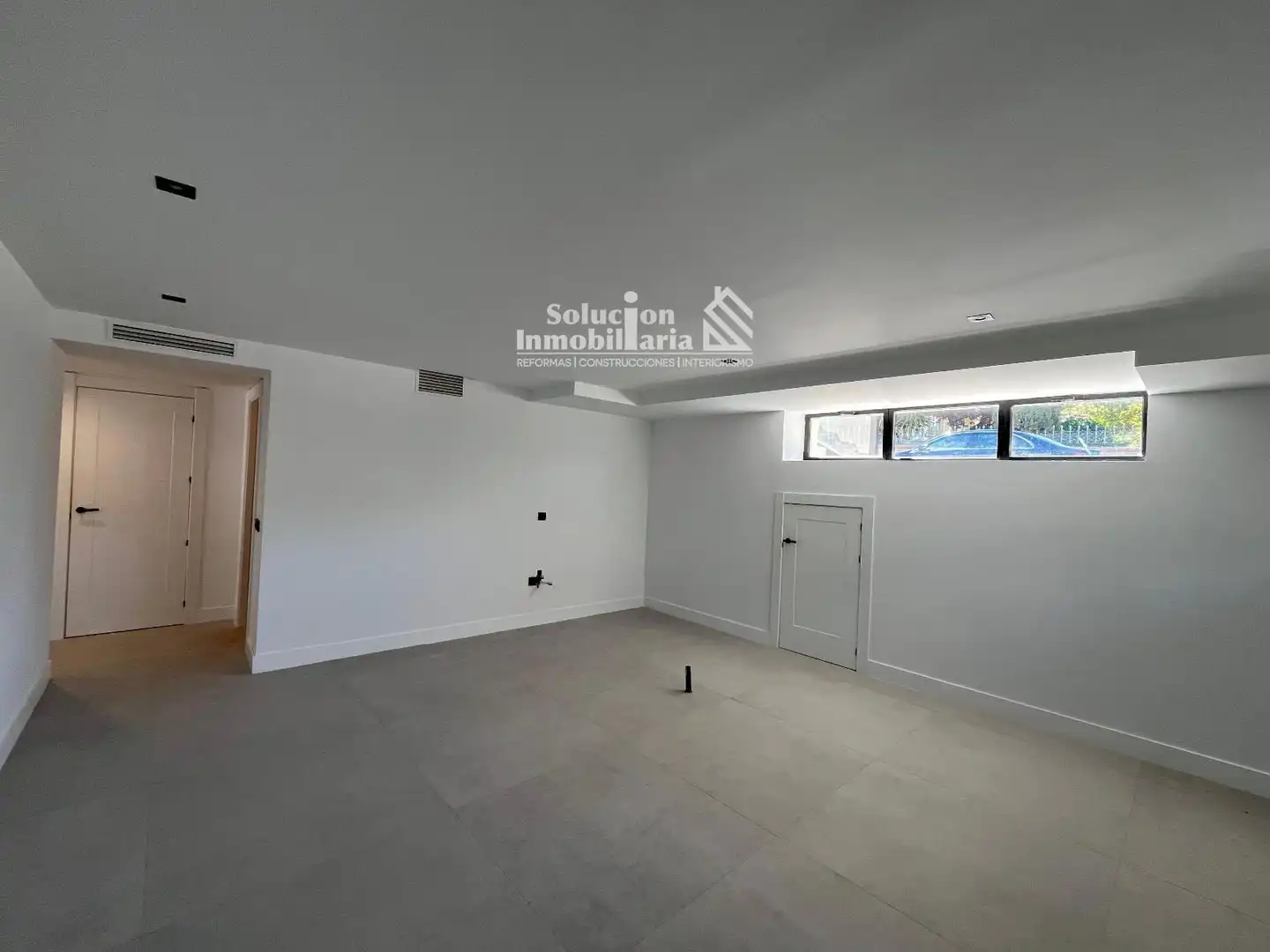 Pis de 500 m² a Villamayor