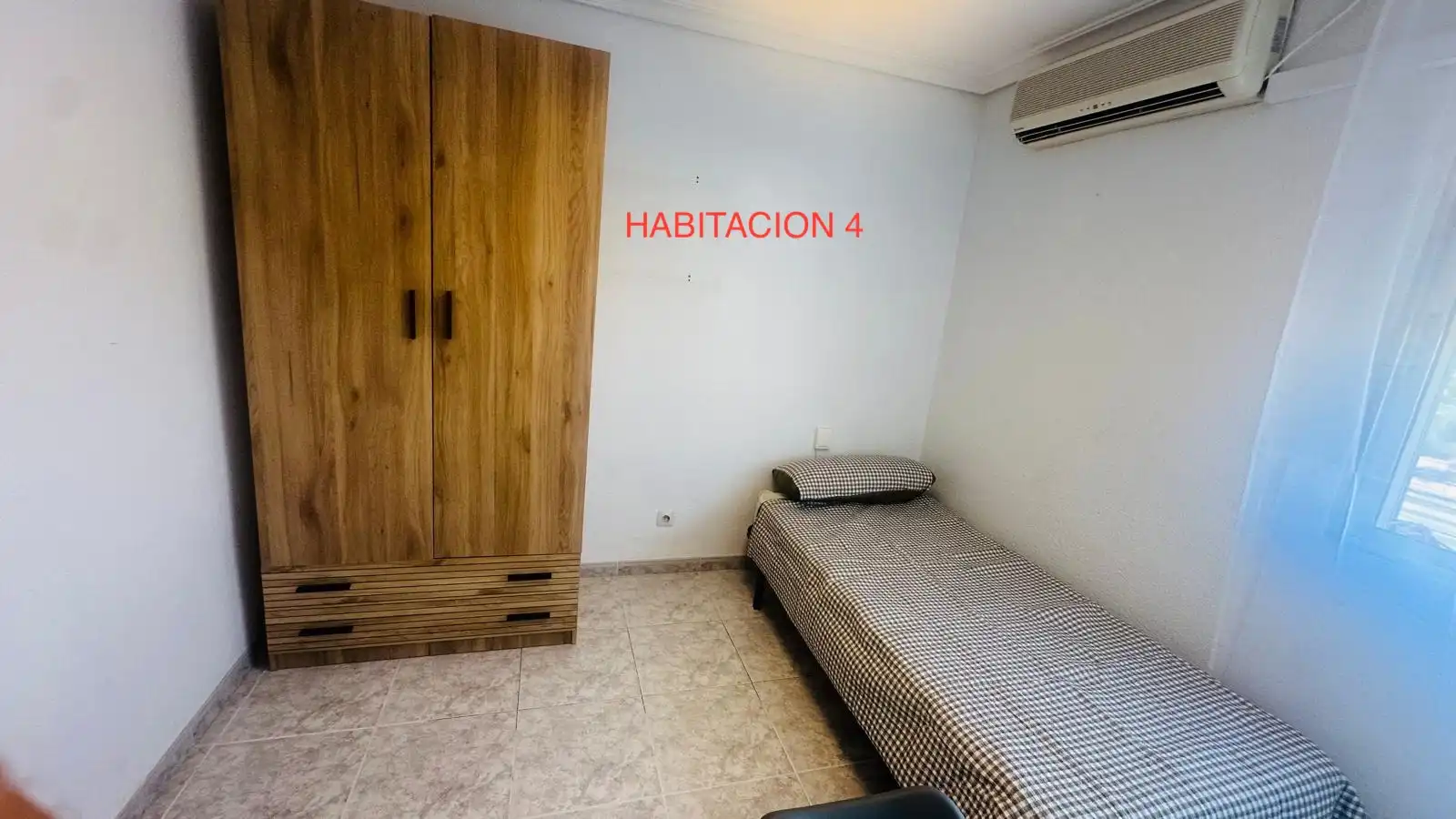 Habitación 95 m², Sevilla