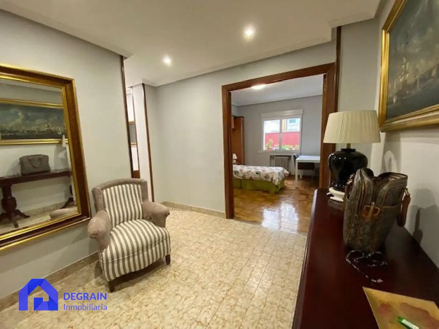 Piso de 81 m² en Oviedo