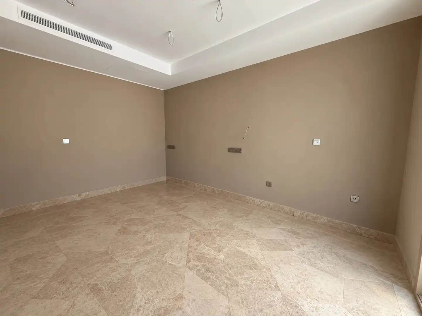 Будинок 1100 м² у Torrevieja