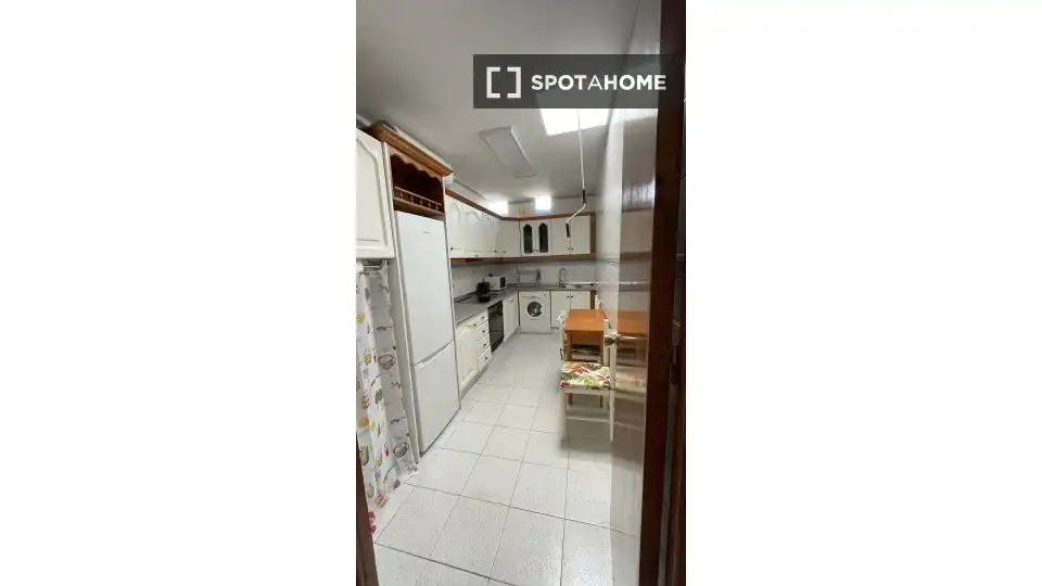 Habitación 130 m², Almería