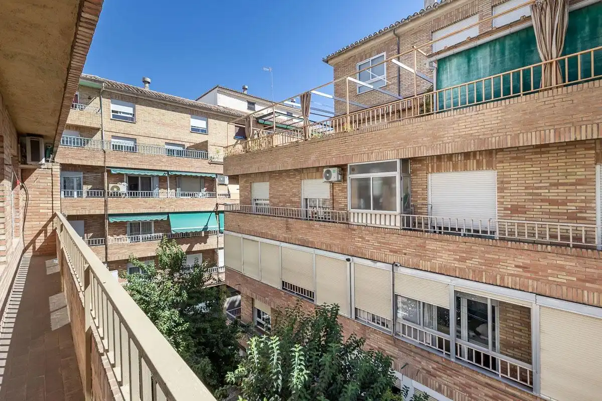 Piso de 89 m² en Granada