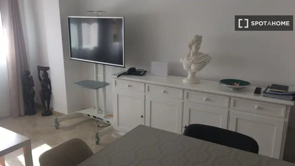 Habitación 76 m², Málaga