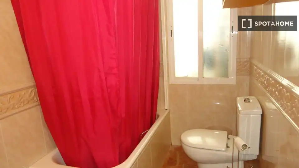 Habitación 121 m², Córdoba
