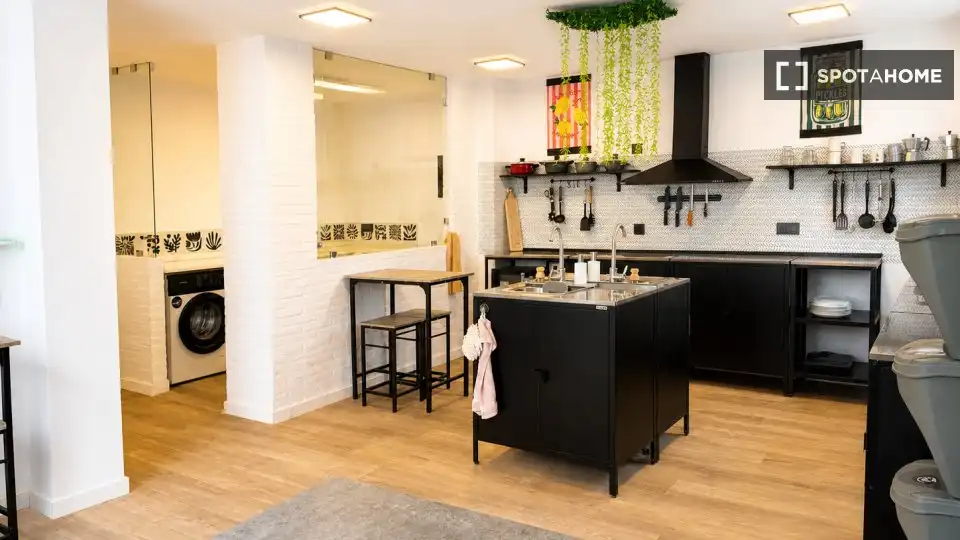 Habitación 451 m², Valencia
