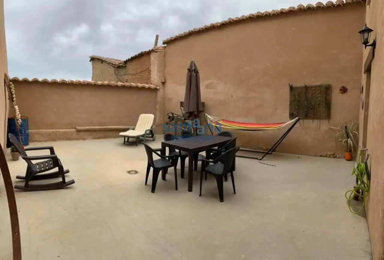 Casa de 140 m² a Villaturiel