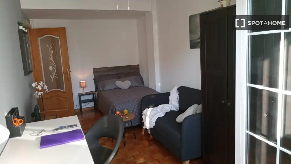 Habitación 90 m², Zaragoza