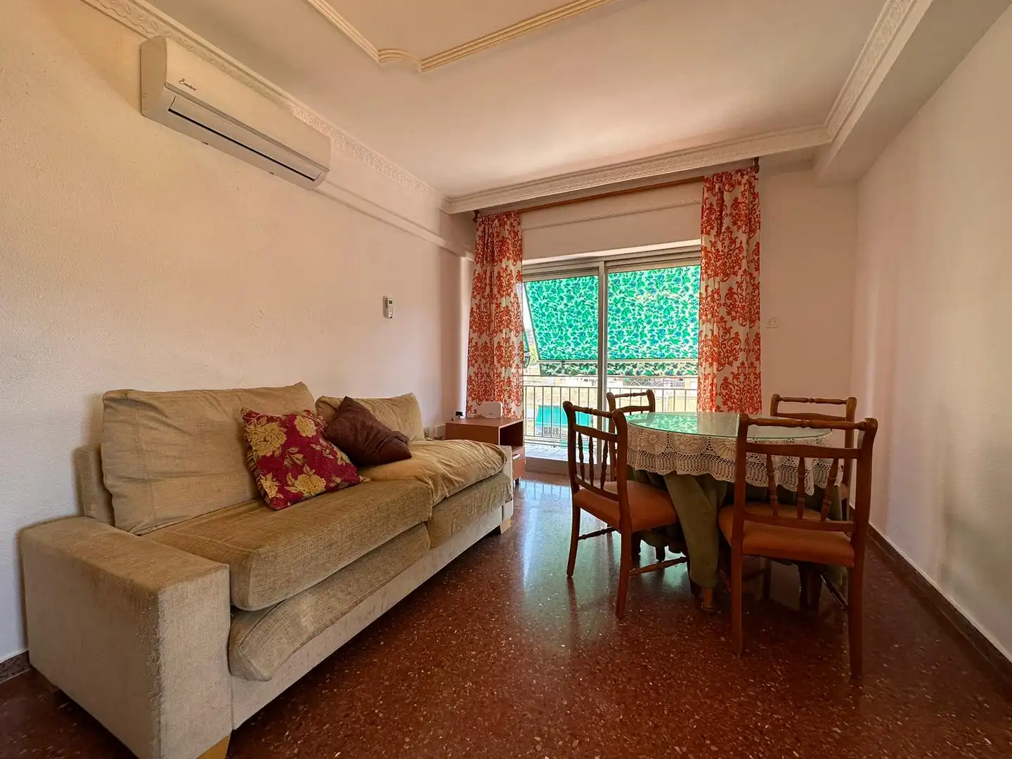 Habitación 100 m², Granada