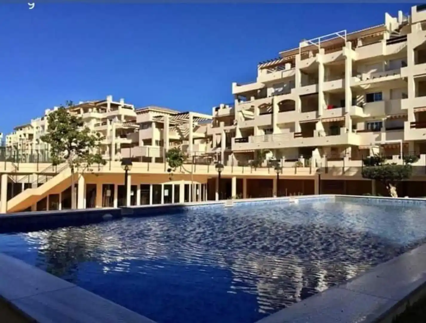 Piso de 100 m² en Roquetas de Mar