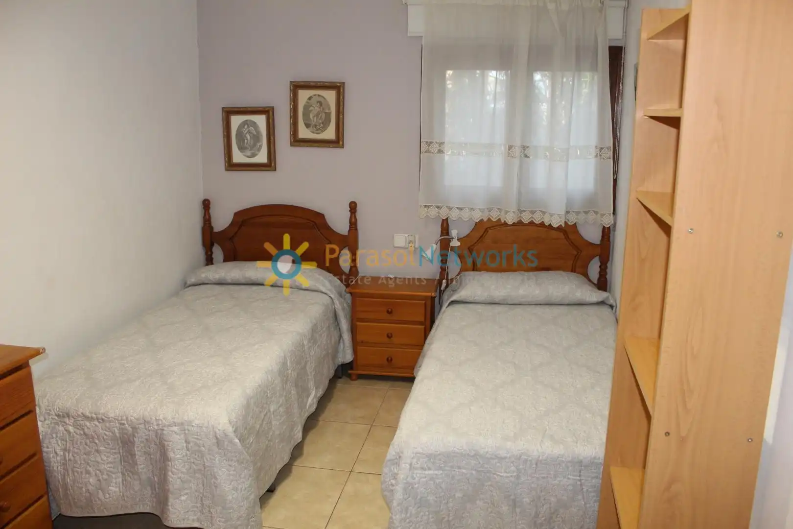 Casa de 251 m² en Oliva