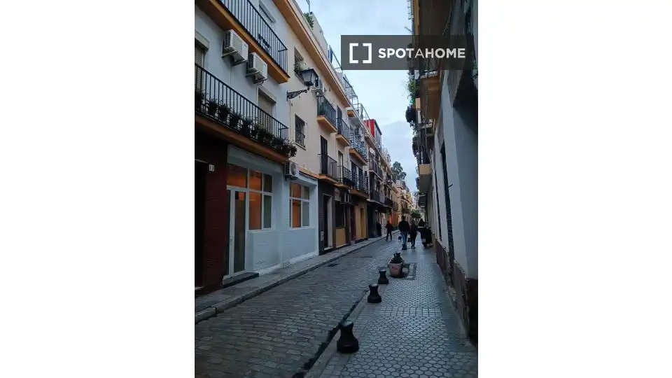 Habitación 64 m², Sevilla