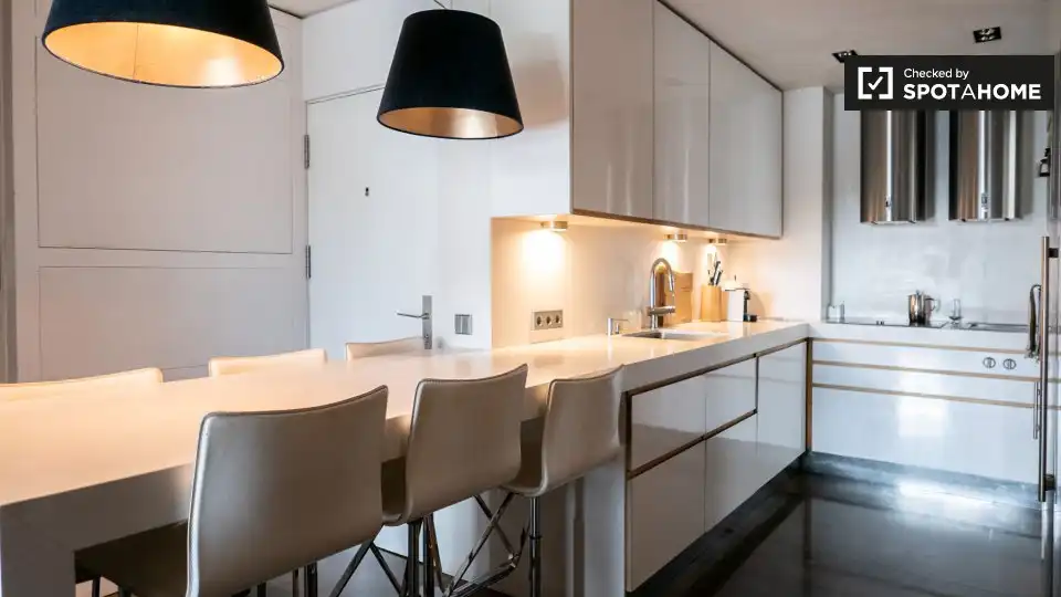 Habitación 200 m², Madrid