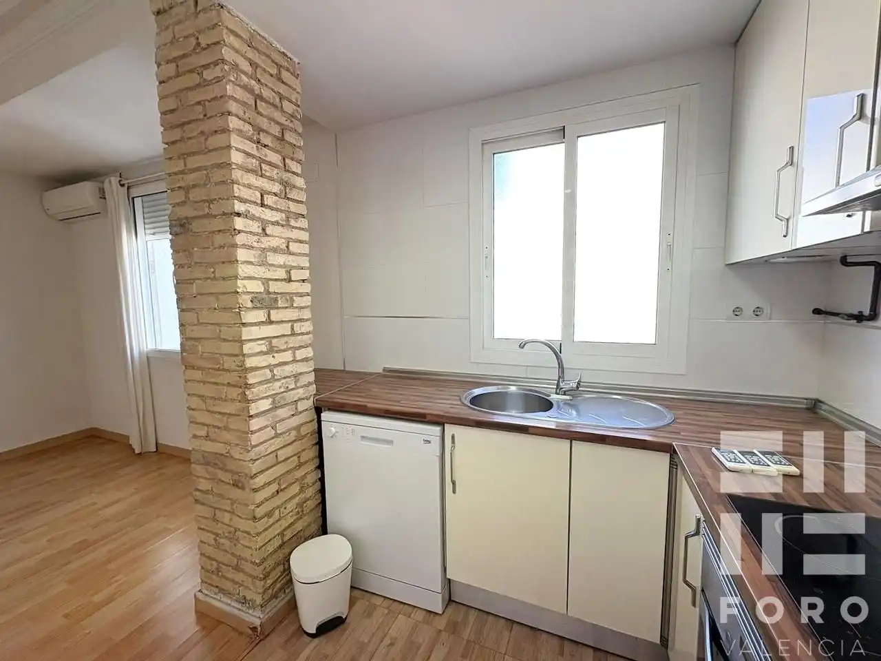 Wohnung 93 m² in Valencia