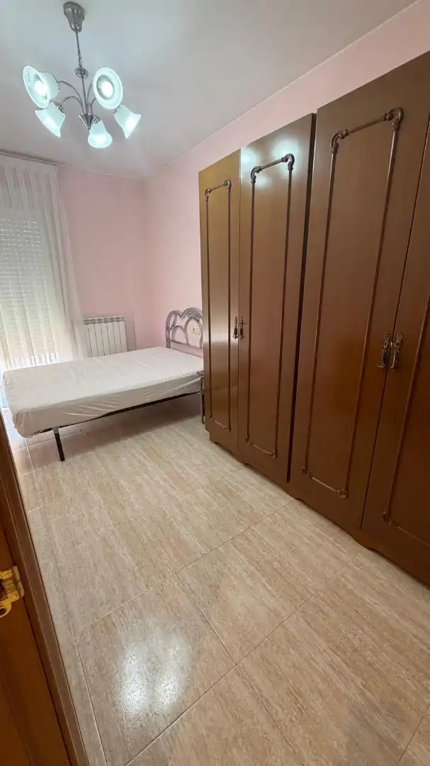 Piso de 90 m² en La Almunia de Doña Godina