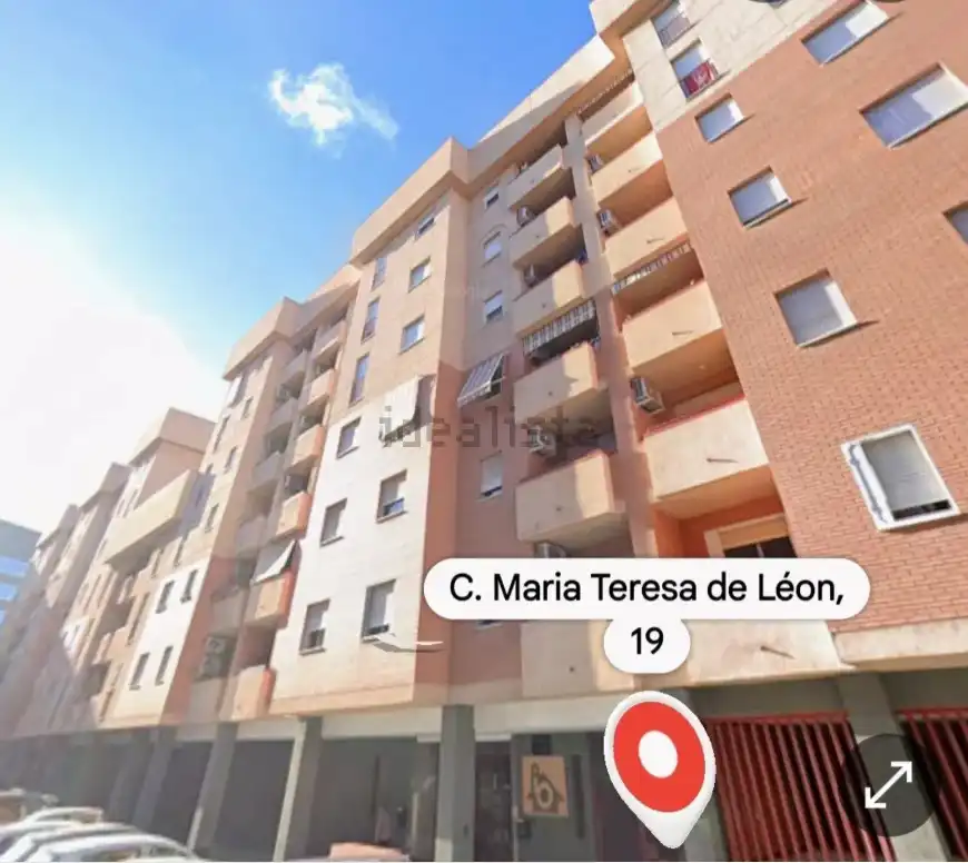 Piso de 90 m² en Granada