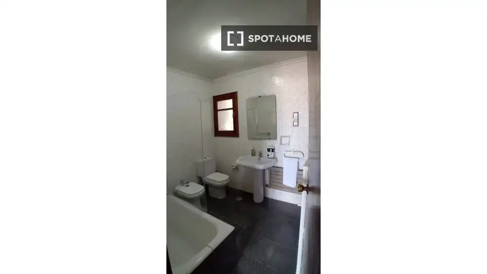 Habitación 140 m², Alicante