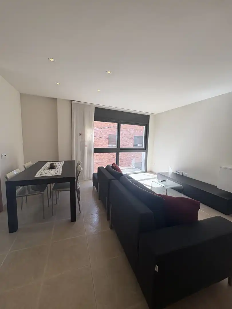 Pis de 77 m² a Anglès