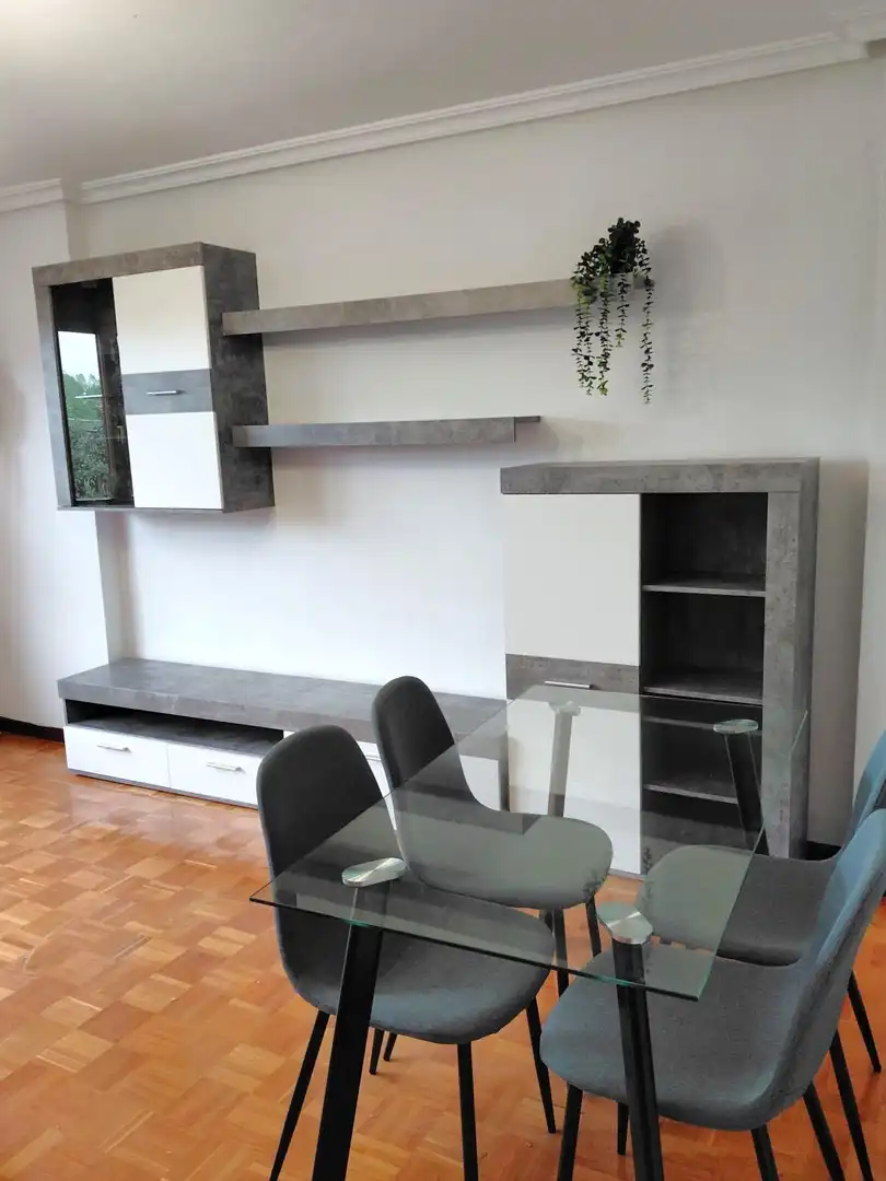 Pis de 70 m² a Oviedo