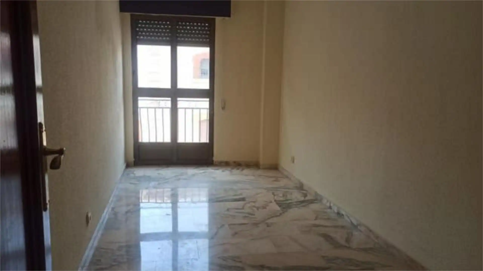 Wohnung 1453 m² in Linares