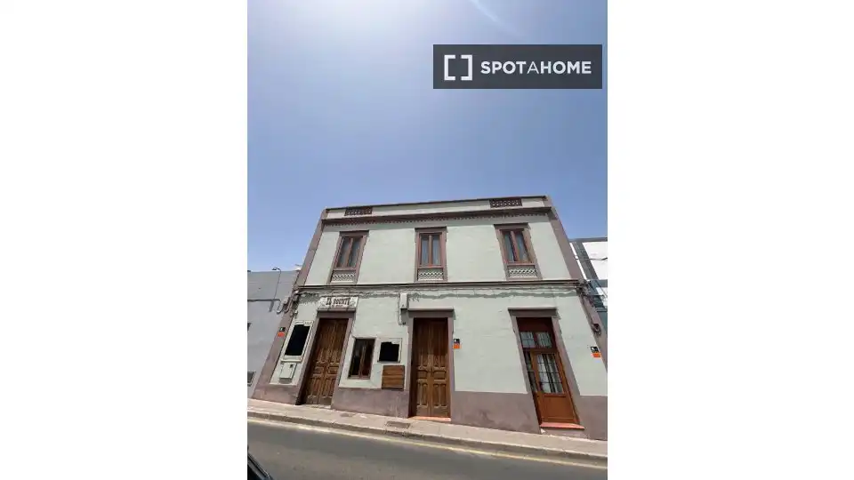 Habitación 69 m², Puerto del Rosario