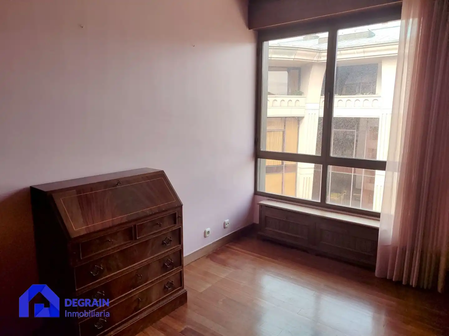 Piso de 146 m² en Oviedo